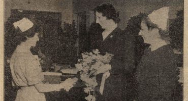 Lady Radnor shakes nurses hand