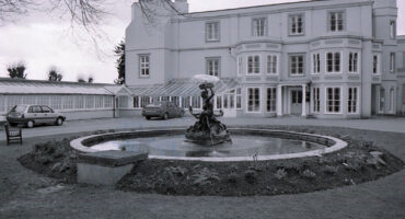 Fountain in front of Old Manor Hospital