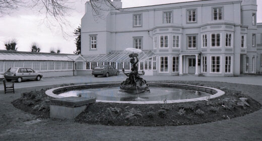 Fountain in front of Old Manor Hospital