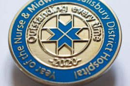 Commemorative badge